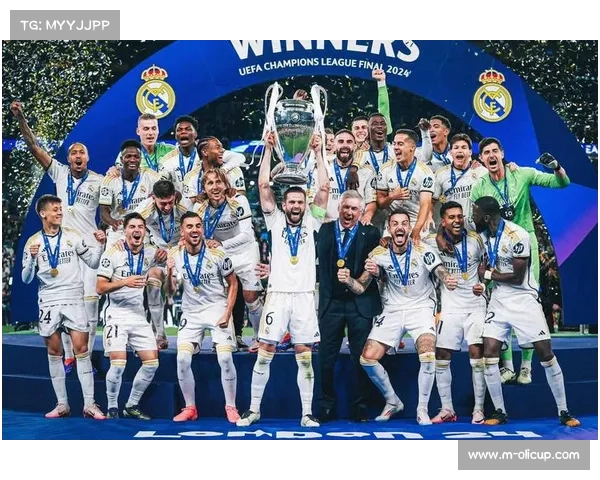 米兰横扫巴萨夺欧冠,萨维切维奇神奇吊射惊艳世界 米兰横扫巴萨夺欧冠,萨维切维奇神奇吊射惊艳世界