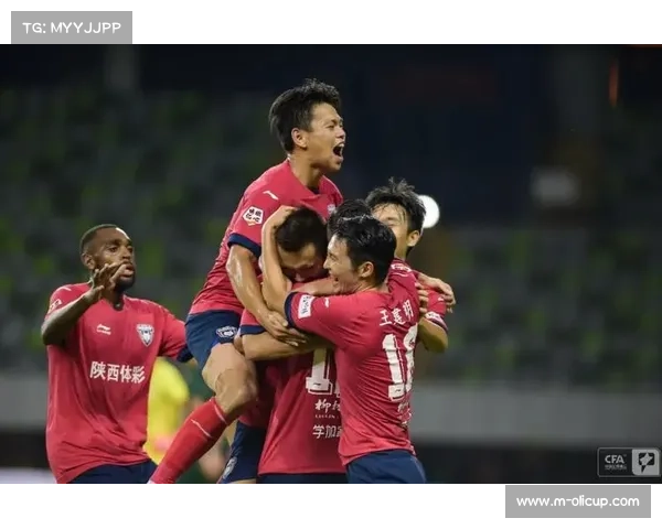 联赛竞争激烈,中游与前列差距缩小争夺白热化 联赛竞争激烈,中游与前列差距缩小争夺白热化